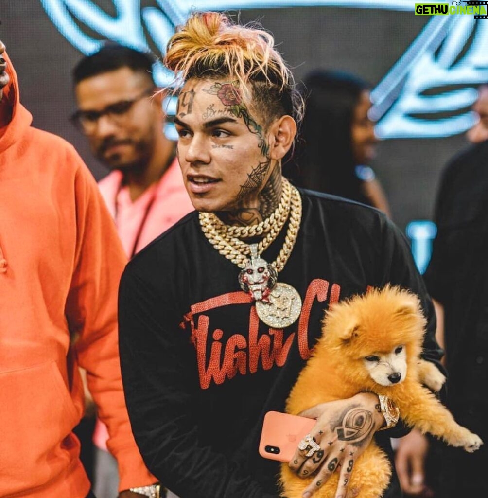 6ix9ine Instagram - When I’m in the picture nobody else matters .. WHO READY FOR FEFE THIS SUNDAY??????????????????????????????????????????????????????????????????????? Los Angeles, California