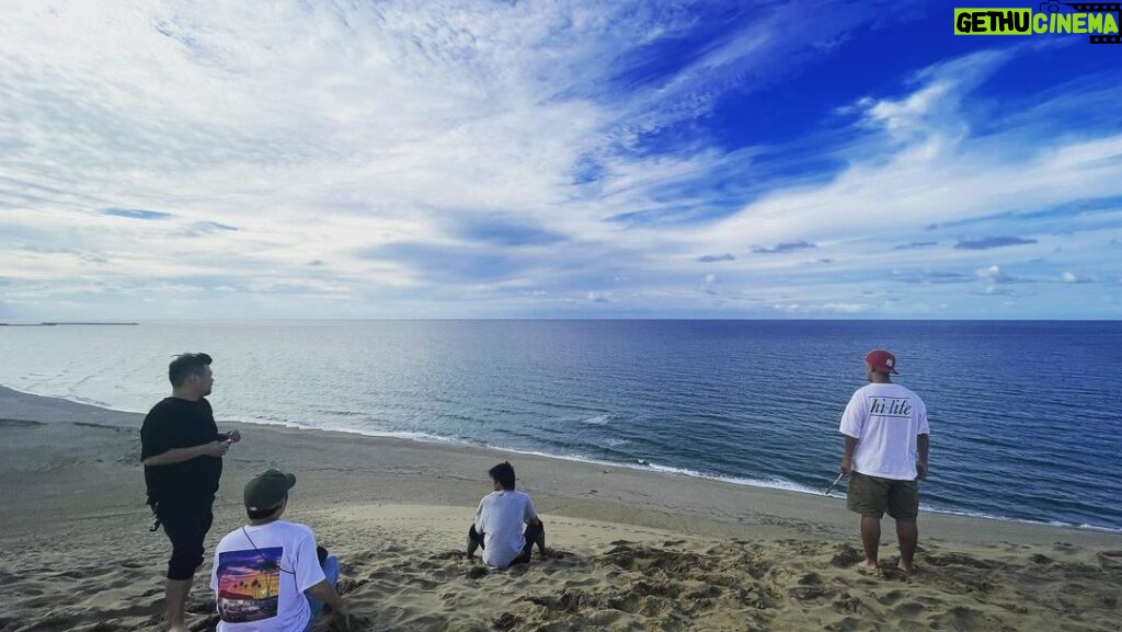 APOLLO Instagram - 47都道府県ツアーで この投稿についたいいねが 次の場所の生活費になります！ いつもコメントといいねありがとうございます！力なってます！ 地元は最高さ❤️‍🔥