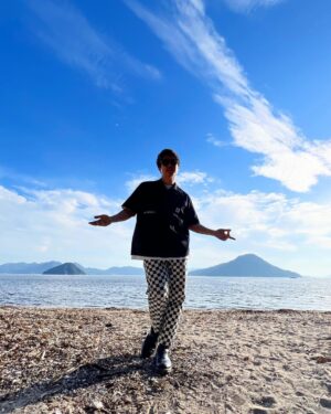 APOLLO Instagram - 47都道府県ツアー！この投稿のいいねが
明日の山口編の生活費になります🙏
是非いいねお願いします🔥
おねしゃす！コメントもお願いしゃす🙏
チャンネル登録もおねしゃ…
