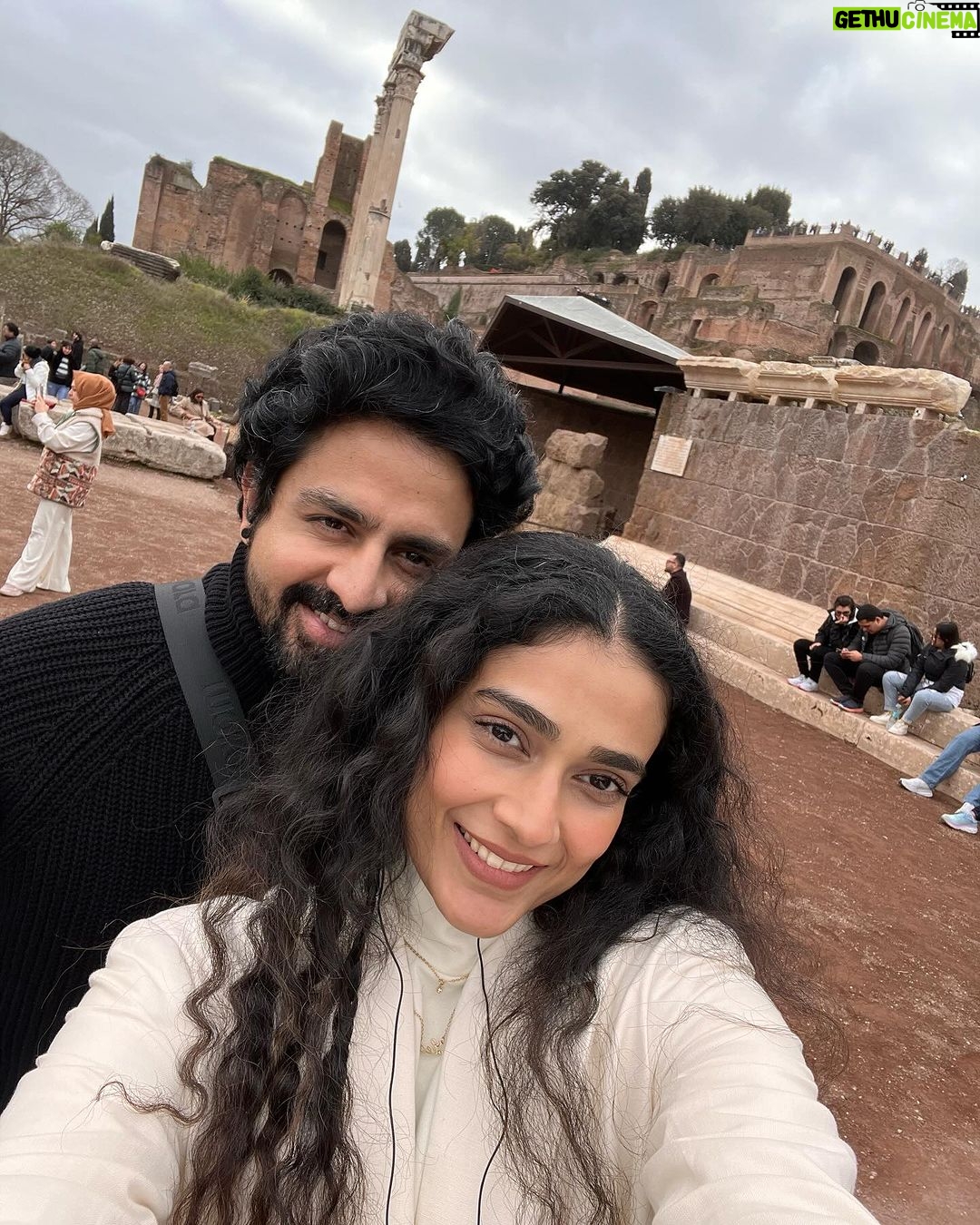 Aakanksha Singh Instagram - Get set go 🌍🧳