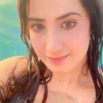Aalisha Panwar Instagram - Pool tym is Me tym .. ., 🩵💦 Well.. who am I kidding.. this whole trip is Me Tym .. ., 😅🤷‍♀️ . . #pooltime #southgoa #metime #selfpampering #mentalpeace #rejuvinating #chilling #solotrip #vibingalone South Goa