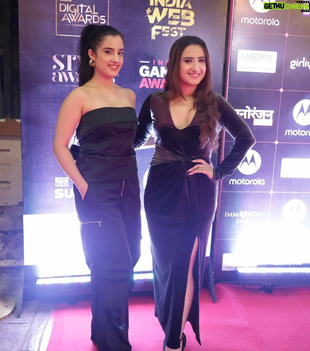 Aalisha Panwar Instagram - @aalishapanwar157 and @aarohi_panwar_18 At The Red Carpet Of IWMBuzz Celebrity Bash 2023 Presented by: @motorolain Powered by: @laqshyamedia @girliyapa @kdmindia Radio Partner: @radiocityindia Support Partner: @whiteapplellp An Initiative by: IWMBuzz Live