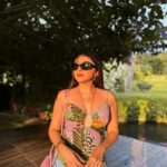 Aashna Shroff Instagram – The most beautiful start to the year with impeccable food, yum picantes and the perfect sunset. Thank you for having us @salttkarjat ✨ Saltt Restaurant & Bar