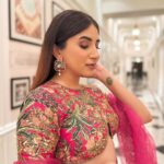 Aashna Shroff Instagram - I don’t think I’ve got so many questions about a lehenga ever! I’m wearing @printsbyradhika with the prettiest @outhousejewellery earrings 🩷