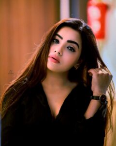 Aasma Sayed Instagram - Write it again .In BLACK ! #aasma #aasmali1 #aasmasyed #live #laugh #love Mumbai - मुंबई