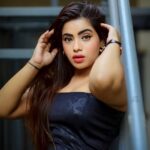 Aasma Sayed Instagram - Snakes and #ladders #black #black # 🖤 #2024 #loveyourself Andheri - अंधेरी