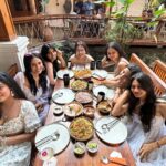 Aayushi Dholakia Instagram – where’s papa?💖💣🥂⚡️😋
Here’s your sign to take a girls trip and go crazy!!!👯‍♀️
.
.
.
.
.
#friendshipgoal #fullenjoy #girlstrip #crazytime #funmoments