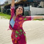 Aayushi Dholakia Instagram – Did you think I would come back without making a dance reel!!?🤪💃🇻🇳❤️
.
.
.
.
.
Choreography by: @thatswirlingsoul 🫶🏻
Wearing: @ekrang_ 
#danceitout #dancetime #lovefordance #lovedancing #dancewithme