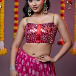 Aayushi Dholakia Instagram – SAVE THIS VIDEO FOR THE 💥Wedding Season💥 GUIDEEEE!!! I had so much fun planning for my #WeddingFit series and this is just the start!!! So guys be ready for what’s coming up😋
.
.
.
All outfits from: @bhavanas_studio 
HMU: @plumzstudio 
Shot and edit by: @artofpixels_studio 
#reels #weddingguestoutfit #indianoutfits #designeroutfits #traditionalweddings