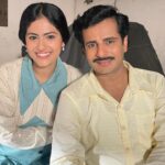 Aayushi Dholakia Instagram – Playing Hansa Ben in REEL life and then meeting her in REAL life🧿❤️ This film has not only given me a beautiful opportunity to experience life through someone else’s eyes but also journey has truly inspired me. Thank you @vanrajsinh_sisodia @rudramotionfilms_ for trusting me with this role🙏🏻
@ojasrawal first are also special and you made this one memorable🥰💖

2 of many Silver Screen Appearance🤞🏻🧿❤️ #filmportrait #firstoftheroll #actressgallery #filmshoot #workingactor #actress