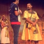 Abdel Aziz El Sayegh Instagram - مبروووووووووووووووك رجعت ابو الفنون مبروك والف مبروك للمسرحيين ومبروك والله يعوضكم خير لمنتجي المسرحيات اللي تعطلت اعمالهم في هذي الغمه الله يزيحها عن العالم اجمع .. اكبر متضرر كان في هذا الوقت هو المسرح ( وحشتنا ) يلا ياشباب ابداعاتكم في العيد وعليكم الف عافيه و الله يوفقكم ويوفقنا .