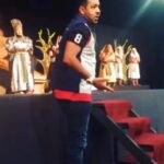 Abdel Aziz El Sayegh Instagram - مبروووووووووووووووك رجعت ابو الفنون مبروك والف مبروك للمسرحيين ومبروك والله يعوضكم خير لمنتجي المسرحيات اللي تعطلت اعمالهم في هذي الغمه الله يزيحها عن العالم اجمع .. اكبر متضرر كان في هذا الوقت هو المسرح ( وحشتنا ) يلا ياشباب ابداعاتكم في العيد وعليكم الف عافيه و الله يوفقكم ويوفقنا .