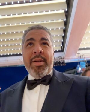 Abdel Aziz El Sayegh Instagram - لان ممنوع التصوير بالفون حطيتلك مقاطع بايقها 
مهرجان كان الدولي للافلام @festivaldecannes
@kaoutherbenhania @hendsabri 
عمل جبار استمتعنا بجرعة فن خطيرة