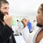 Abdoul Abdouraguimov Instagram - On se prépare, on s'entraîne, toujours dans la bonne humeur et l'échange.💙 #mmafighter #mma #bjj #bjjlifestyle Nantes, France