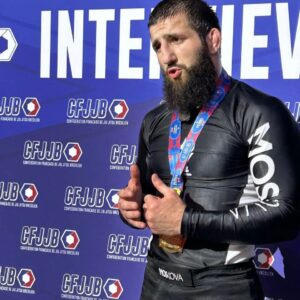 Abdoul Abdouraguimov Instagram - Champion de France (97kg et absolut).
Je suis content le Lazy travail paye. Merci coach @betoramosbjj.

J'ai plus de nouvelle de @clementmarcou, il a du faire une attaque🤣