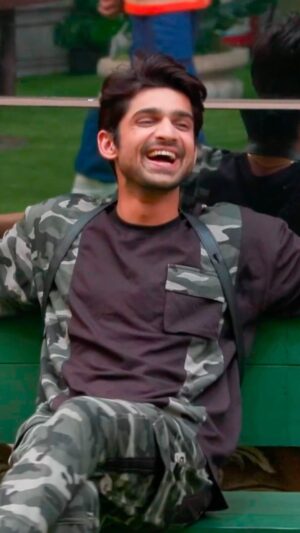 Abhishek Kumar Instagram - BigBoss Chahte Hain😊 
.
.

Style by:- @thekaurstory17 

Outfit by:- @blamblack_clothing 
.
.

#abhishekkumar #abhishekavengers #abhishekistheboss #bb17 #colorstv #jiocinema