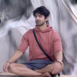 Abhishek Kumar Instagram - Thanku everyone for your love and support, abhishek is going strong day by day 🤞 . Outfit by:- @hemstersofficial . . #abhishekkumar #abhishekavengers #jiocinema #colorstv #bb17