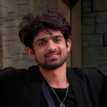 Abhishek Kumar Instagram - Lost in thought, found in a smile ;) . .outfit by:- @bearhouseindia . . #abhishekkumar #abhishekavengers #bb17 #jiocinema #colrstv