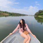 Adah Sharma Instagram - तुझे "नाव" काय आहे?🛶 What's your name and where are you from? In the comments GO ! 🫀🐊🍃🪐 📸 : 🦍