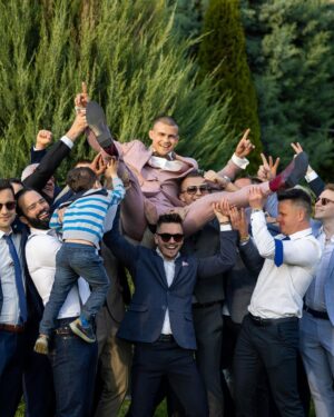 Adam Borics Instagram - 🇺🇸 Wedding
🇭🇺 Esküvő
👔 @ric_suit 
📸 @dobrovszkiphoto 
#wedding