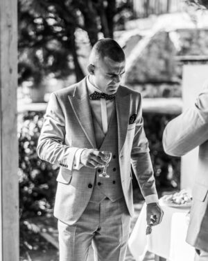 Adam Borics Instagram - 🇺🇸 Wedding
🇭🇺 Esküvő
👔 @ric_suit 
📸 @dobrovszkiphoto 
#wedding