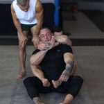 Adam Borics Instagram - 🇭🇺 A mai napon, Myprotein csapattalálkozónk volt, ahol felkérést kaptam arra, hogy egy kis ízelítőt adjak a többi sportoló számára az MMA-ból. Egy rövid kis 45 perces edzést tartottam nekik, amibe próbáltam egy kis játékosságot is belevinni. Pici földharc pici birkózás és egy pici ökölvívás. Én nagyon jól éreztem magam, szerintem jó sokat nevetett mindenki jó hangulatban telt ez a kis összejövetel. Ne feledjétek el szét nézni a weboldaon hisz bomba akciók vannak, link storyban vagy a bioban. 🇺🇸 Myprotein Team Hungary. It was a pleasure to introduce my lovely sport for them. Wrestling,bjj, striking, and some fun. 😅