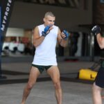 Adam Borics Instagram - 🇭🇺 A mai napon, Myprotein csapattalálkozónk volt, ahol felkérést kaptam arra, hogy egy kis ízelítőt adjak a többi sportoló számára az MMA-ból. Egy rövid kis 45 perces edzést tartottam nekik, amibe próbáltam egy kis játékosságot is belevinni. Pici földharc pici birkózás és egy pici ökölvívás. Én nagyon jól éreztem magam, szerintem jó sokat nevetett mindenki jó hangulatban telt ez a kis összejövetel. Ne feledjétek el szét nézni a weboldaon hisz bomba akciók vannak, link storyban vagy a bioban. 🇺🇸 Myprotein Team Hungary. It was a pleasure to introduce my lovely sport for them. Wrestling,bjj, striking, and some fun. 😅