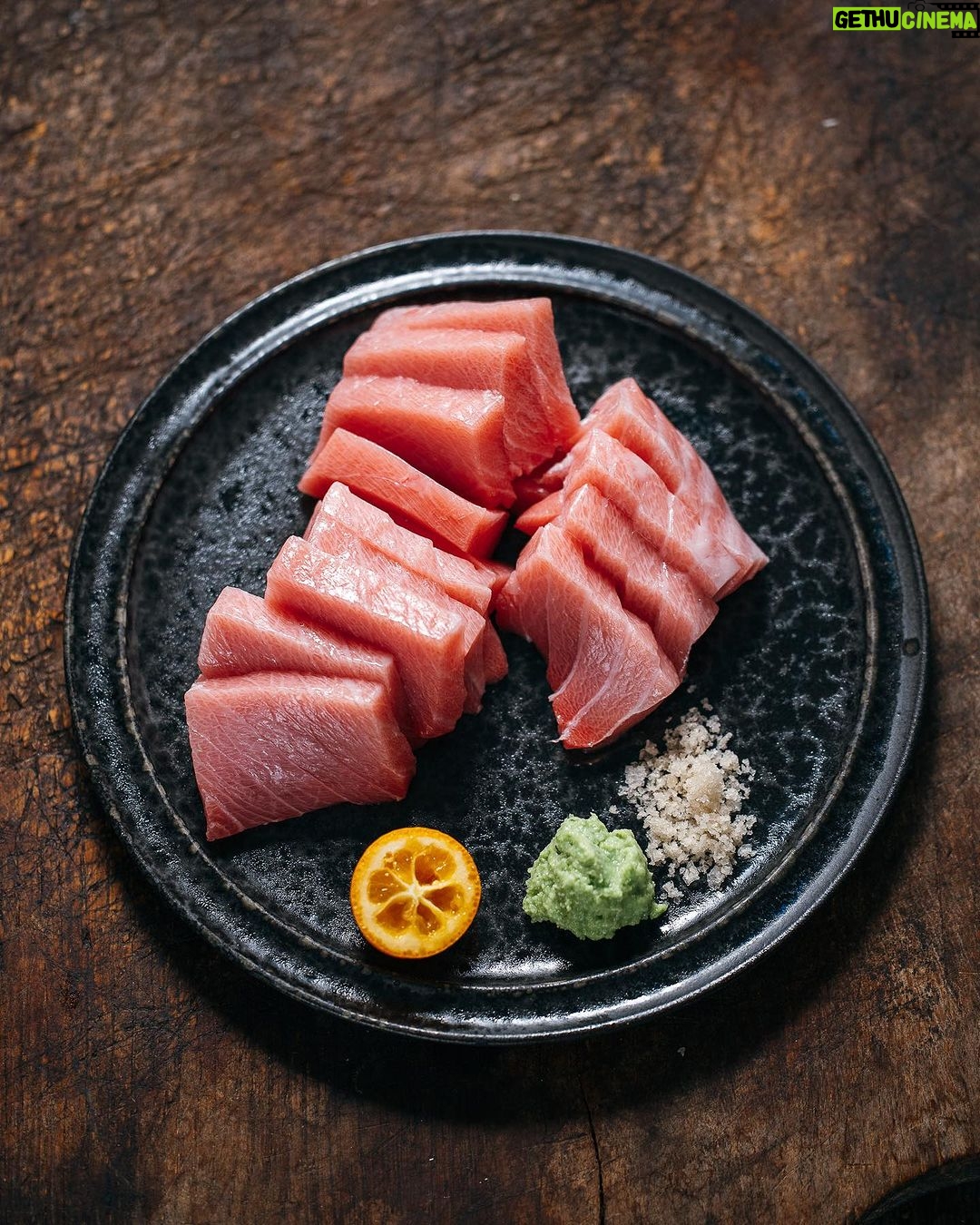 Adam Liaw Instagram - Tonight’s dinner. Chu-toro with cumquat juice, wasabi and smoked salt. I think so many of the raw fish dishes that are so, so popular in Australian restaurants right now (kingfish crudo anyone?) are always a bit over-dressed, with a strong dressing and flavoured oil. Simple salt and citrus is a fantastic combination with seafood, particularly if that seafood has a bit of natural fat to it already.