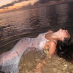 Addison Rae Instagram - hawaii💗🐚🪽🥭🥥🫚 thank you @1hotel.hanaleibay !! 1 Hotel Hanalei Bay