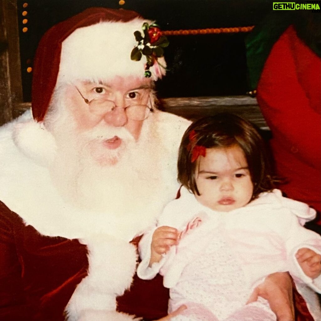 Addison Rae Instagram - Merry Christmas 🎄❤️