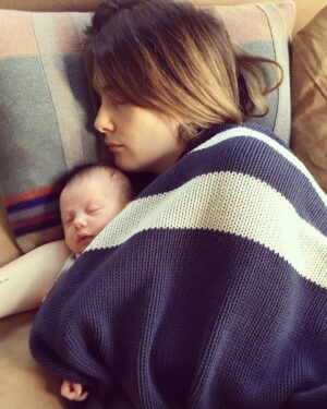 Addison Timlin Instagram - Thankful for my family.