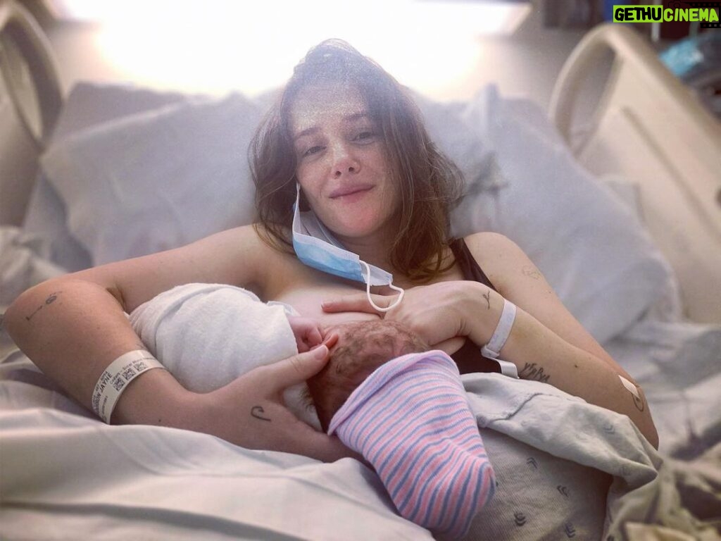 Addison Timlin Instagram - Dolores Wild White- born 12/12/2020, just in time to save the year. She is the answer to 1000 prayers and we are in love with her. Thank you to my sister and my mama for taking care of my family while I waited in hospital for this little one to join us earth side- shout out to the MFCU nurses at Cedars Sinai for keeping me sane this last month ❤ The biggest love and gratitude to the greatest doctor on planet earth @drthaisaliabadi for getting us here safely and @drsteverad for scrubbing in too 🙏🏻❤ Thank you Ezer for your patience and wisdom- you’re the best big sister ever and finally to my husband, you are everything. We did it baby.