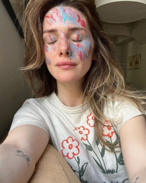 Addison Timlin Instagram - Co-parent is not how I pictured it. It is so fucking hard. It is all out covered in shit crying on the floor kick you in the shins screaming with no sound coming out hard. Its not the natural order of things. It can be exhausting but more than anything it can just be so lonely. when something magical happens and you have to tell yourself “don’t forget this” because theres no witness by your side. It’s so painful. But just like everything with motherhood the lows are demolished by the staggering heights. To live with young children is an eyes wide open, wondrous and joyful place to be, it’s to be surrounded by a daily expression of their authentic selves and I wonder if without their example I would have been able to do the same. My hope for all mothers is that the expansive, unconditional, without fear or judgement love we offer our children can be turned towards ourselves as much as possible. We need it. Knowing what is best for you is easy if you can get quiet enough- doing what is best for you can seem impossible- but it’s not. Im feeling so peaceful today and so deeply in love with my children, being a mom is the only thing I’ve ever wanted and being theirs is just the luckiest most remarkable thing on the planet. Doing it alone has given me more strength and more empathy and more tears than anything else in my life ever has. So thank you to everyone that has helped me in these last 9 months, the moms who picked my kid up from school in an emergency, play dates that made weekends feel a little less like climbing a small mountain, crying in my car, urgent care centers, frozen 1 and 2, and my little man JJ, Kraft mac and cheese, dry shampoo, ice cream, lollipops, goldfish, pirates booty, pull ups, crocs, soap & water, neighbors, my friends, my family, and if you turned and said to me “I’ve got you” 
Oof. It feels good. Happy Mother’s Day ya’ll.