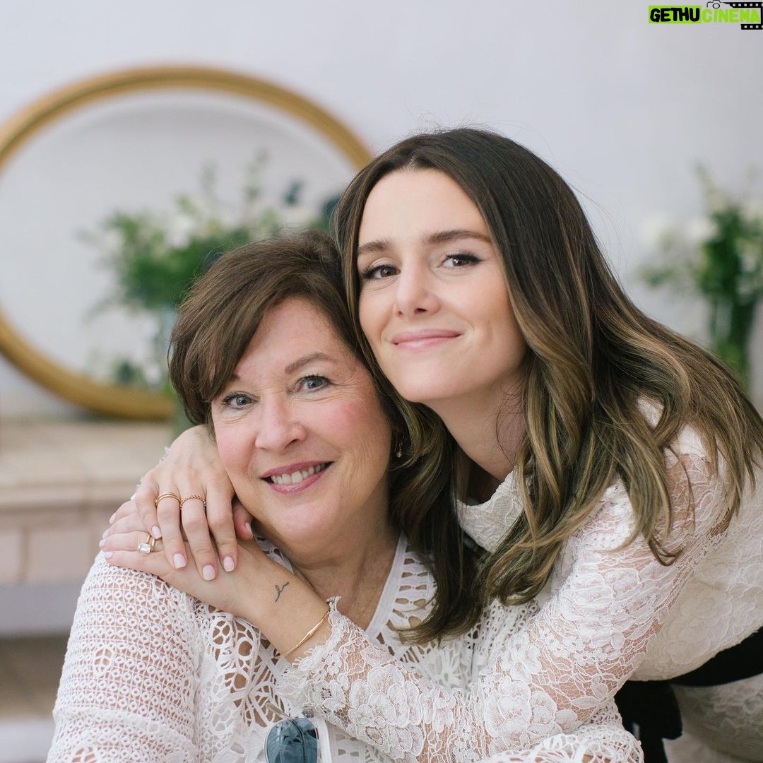 Addison Timlin Instagram - Happy Birthday to the Queen of the world. Love you Mama/ Nano
