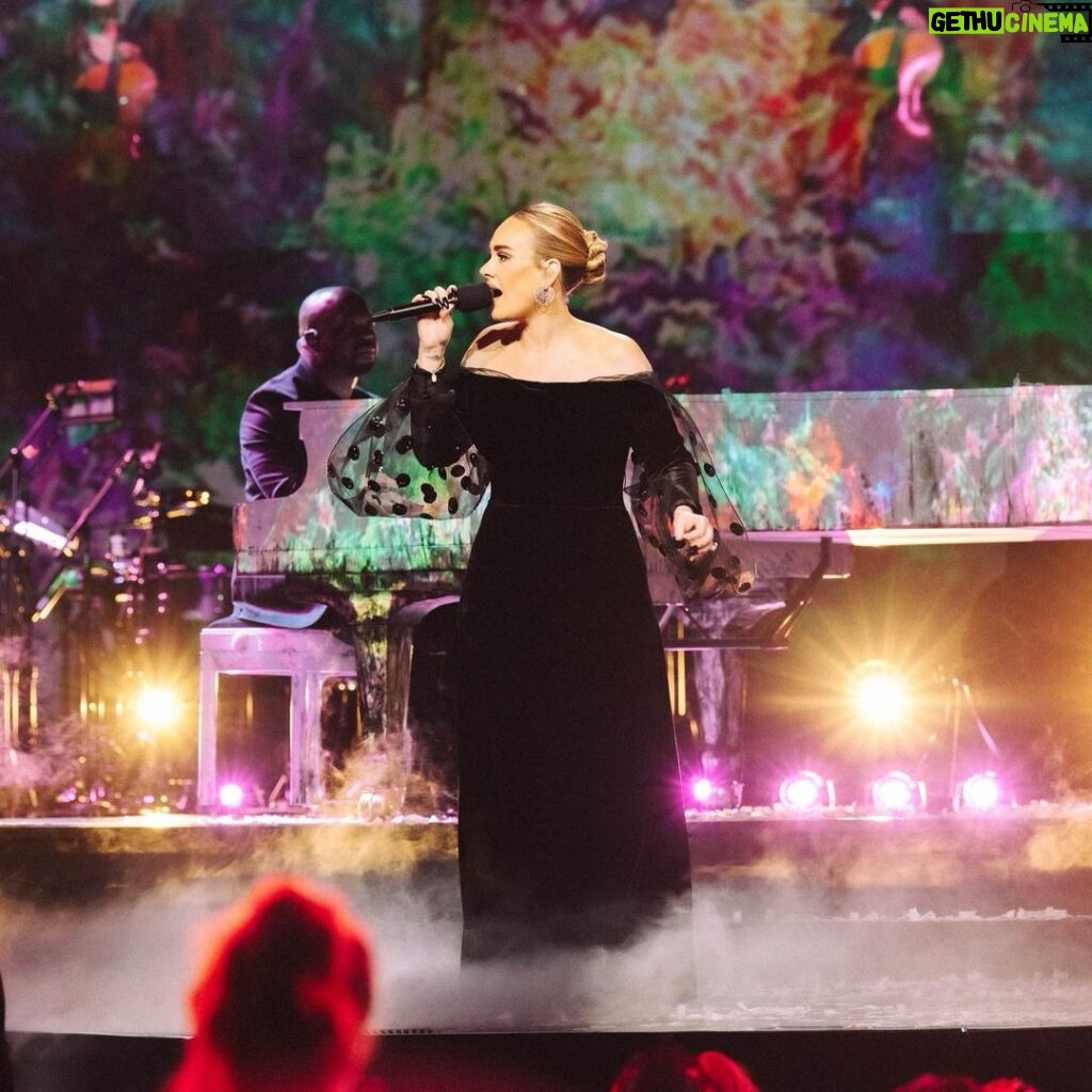Adele Instagram - Weekend 5