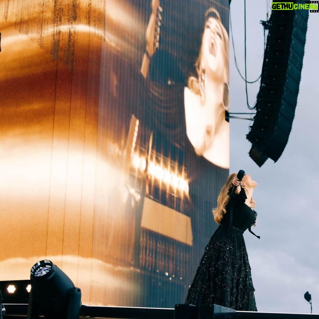Adele Instagram - Hyde Park Night 2! My heart is absolutely full!! I’ll never forget these shows with you, slap bang in the middle of London, outdoors, during Pride weekend! You brought everything and more! Thank you so so much for having me. Thank you to the entire line up, you were all incredible. Thank you to my band and my crew for two seamless shows. And a huge thank you to everyone from BST, an absolutely impeccably run event, you looked after the crowds so well and I’m so honored to have been asked to perform this year so thank you! See you really soon ♥️