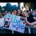 Adele Instagram - Hyde Park Night 1! What a crowd!! Thank you my loves, I can’t wait to do it all again tonight ♥️