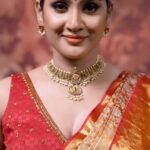 Aditi Ravi Instagram - കമനീയം കല്പനാതീതം. Makeup : @neethu_makeupartist Styling : @styledbysmiji nails : @nails_by_rakhi thanks to : @adsofads.in #kalpaka #wedding #fashionmodel #kodungallur