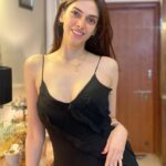 Aditi Vats Instagram - Couldn’t be happier on my birthday for the love and affection I receive from everyone but majorly my loved ones, the ones I cherish every moment, my family and my handpicked friends ( il not tag them , they know who they are) and I love you beyond the moon 🌚 and back… felt wonderful and blessed for having such loved people around. Your presence is the greatest gift. Grateful 🙏♥️♥️♥️ xoxo