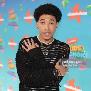 Adrian Lyles Instagram - I Kids choice awarded 🫡