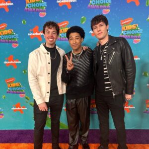 Adrian Lyles Instagram - I Kids choice awarded 🫡
