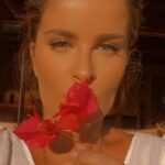 Adriana Del Claro Instagram - Oi Setembro🌺 #begoodtous #tbt