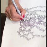 Adriana Del Claro Instagram - Ela pinta. Desde pequena lembro ela e minha avó com suas tintas, pincéis, telas e cavaletes. Depois de um período longo se dedicando as crianças carentes com câncer e suas famílias (mais de 30 anos) reabriu seu ateliê junto com o talentoso Diego Santos @bezalel.arte Quadros lindos, desses 2 artistas que admiro e tenho a honra de ter suas obras em minhas paredes. Voa Mãe, que seja um sucesso. Trabalhar com Arte é muito prazeroso! @marizadelc ❤️