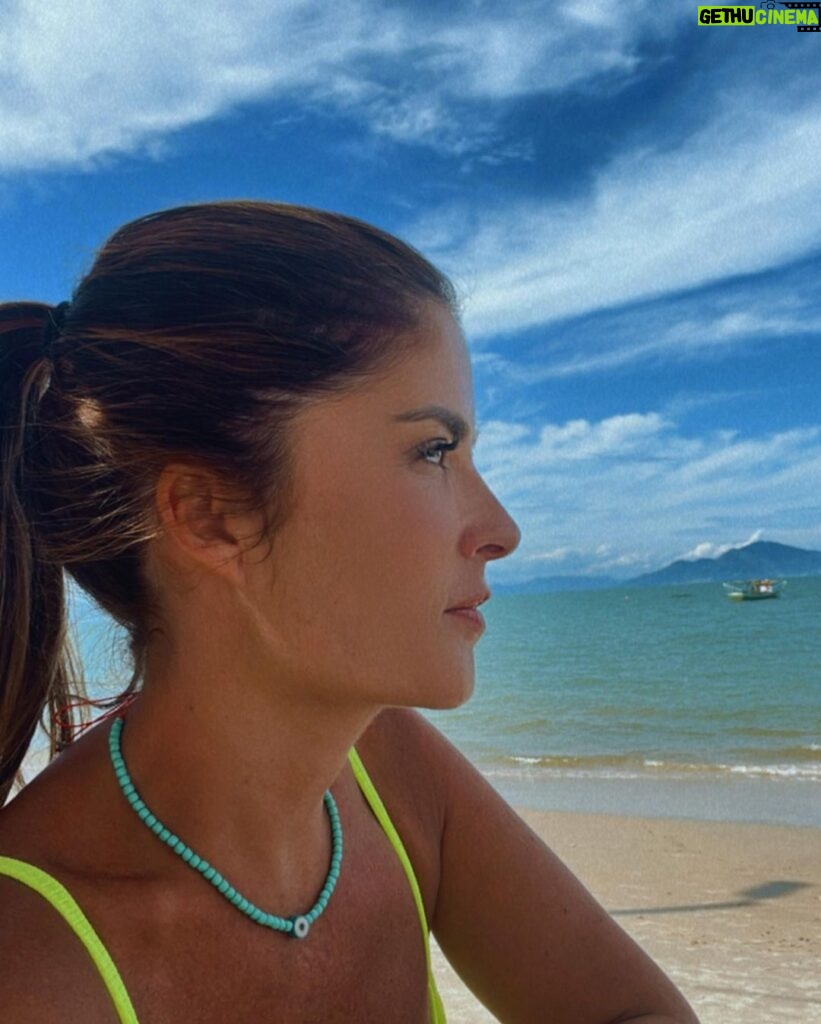 Adriana Del Claro Instagram - #tbt das cores, da água, da saudade, do sal do sol e da paz. Vambora atras dos sonhos?