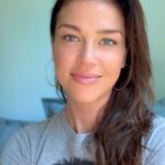 Adrianne Palicki Instagram - Yes that’s right, your girl is officially a TikToker 😂 If that’s your thing, follow me at Adrianne.Palicki on TikTok at the link in my bio! 💋 So who’s ready for Round 2 of #TheOrville?! New episodes premiere every Thursday on @Hulu ✨