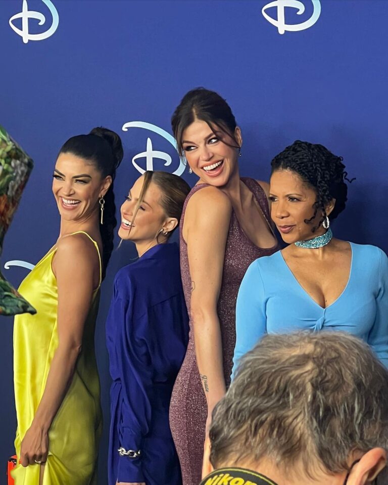 Adrianne Palicki Instagram - Honored to be here at the 2022 ABC #DisneyUpfront today ✨ Having the best time ever! 😍 #TheOrville New York City, N.Y.