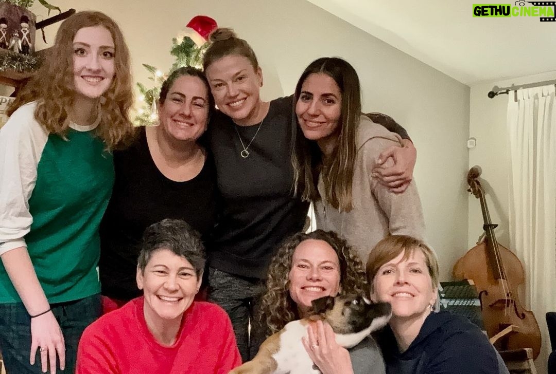 Adrianne Palicki Instagram - A very happy holiday ❤️💚