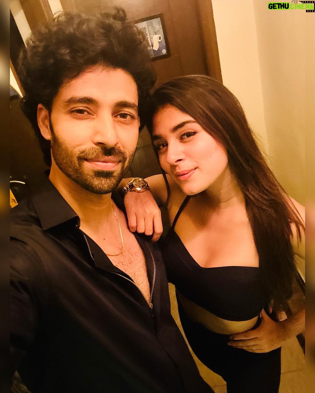 Adrija Addy Roy Instagram - Happy New Year 2024 🥳 #imliefamily 🫶 Missed you guys @mohitsharmasaggie @saiketanrao @abhishekly 🥹 . . . . . . . . . . . . . . #happynewyear #2024 #newyear #celebration #love #my #imlie3 #family #imlie #photooftheday #adrijaroy #instapost #instagood #instadaily #instalove #instalike #insta #instagram . Mumbai, Maharashtra
