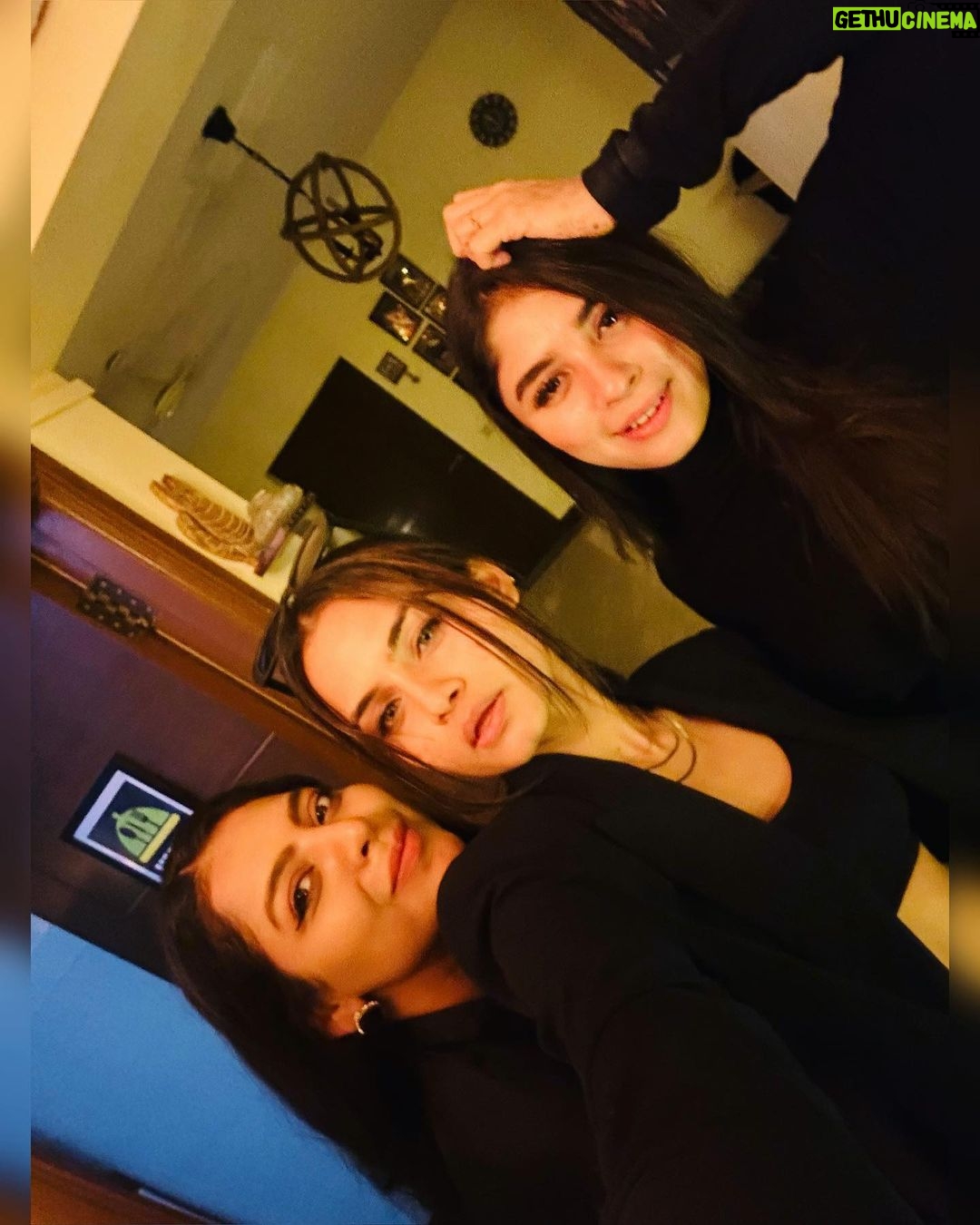 Adrija Addy Roy Instagram - Happy New Year 2024 🥳 #imliefamily 🫶 Missed you guys @mohitsharmasaggie @saiketanrao @abhishekly 🥹 . . . . . . . . . . . . . . #happynewyear #2024 #newyear #celebration #love #my #imlie3 #family #imlie #photooftheday #adrijaroy #instapost #instagood #instadaily #instalove #instalike #insta #instagram . Mumbai, Maharashtra