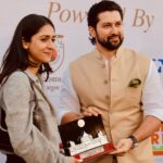 Aftab Shivdasani Instagram - Thank you @vishaalmathur291 for inviting me to witness my first ever Polo match at the prestigious MDM Polo Cup, Jodhpur. It was a wonderful watching this fascinating sport so closely. I also had the pleasure of meeting His Highness Gaj Singh ji of Marwar and learning about his love for the sport. It was also great watching His Highness Sawai Padmanabh Singh of Jaipur in action and learning about his passion for the sport apart from being a very down to earth person. It was a pleasure meeting you @pachojaipur and @gauravikumari . My best wishes. ✨🐎